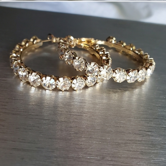 New Fashion Gold Hoop Earrings - Picture 4 of 6